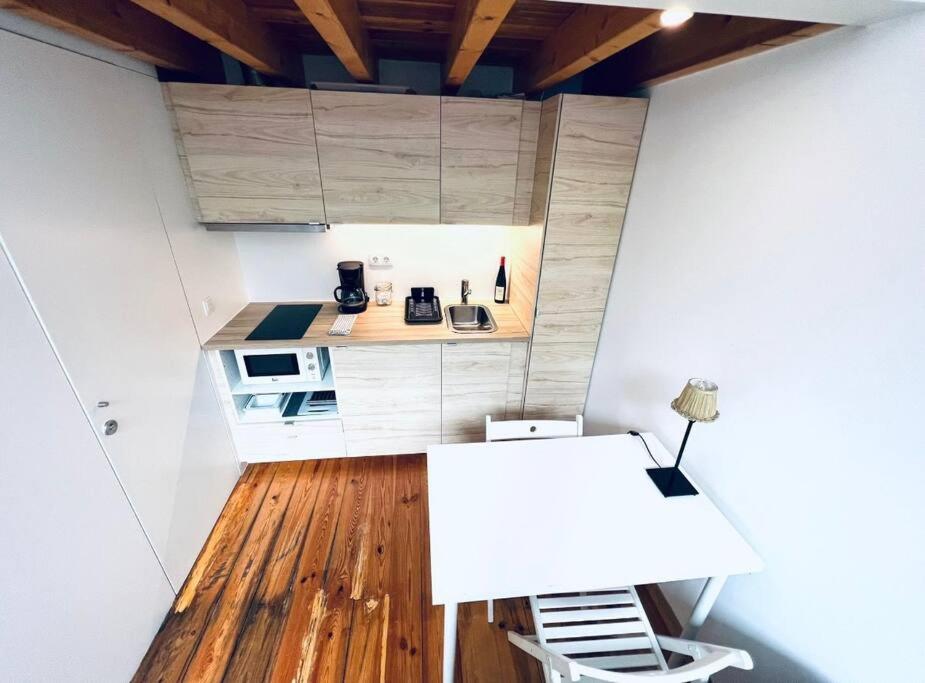 Lisbon Lovely Mezzanino Studio Close To Lx Factory Buitenkant foto